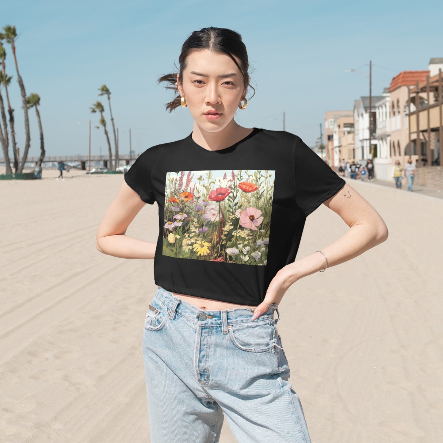 Flower Neutral Color Women's Flowy Cropped Tee