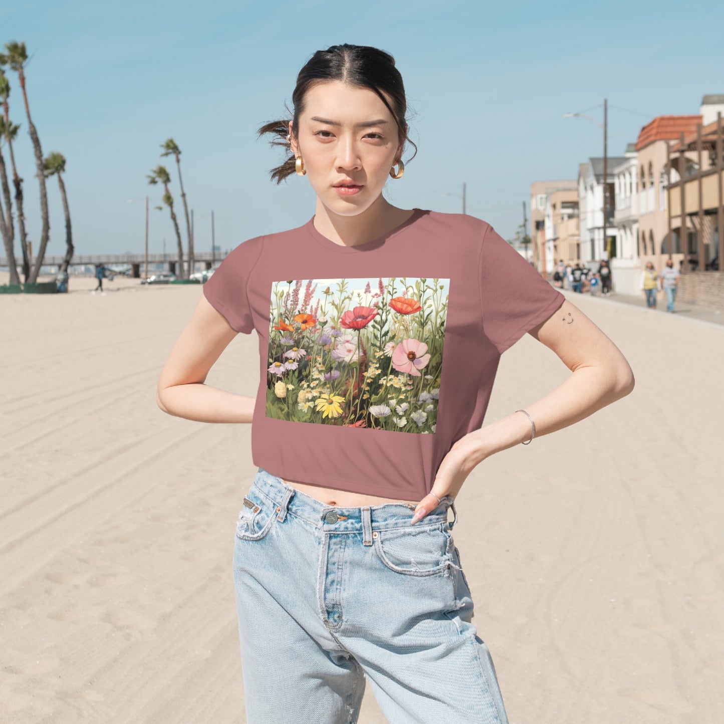 Flower Neutral Color Women's Flowy Cropped Tee